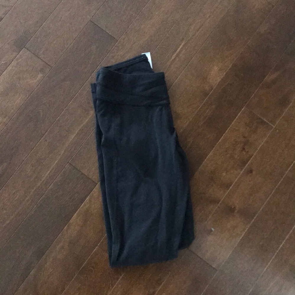 Black leggings